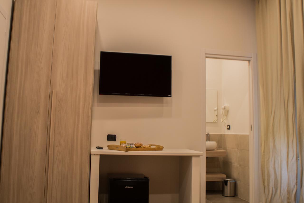 Interno 10 Cavour Bed & Breakfast Napoli Bagian luar foto