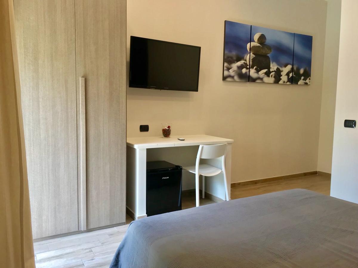 Interno 10 Cavour Bed & Breakfast Napoli Bagian luar foto